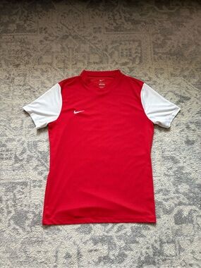 Nike Red with White Sleeve Soccer Tee Althletic Training Jersey Men’s Large